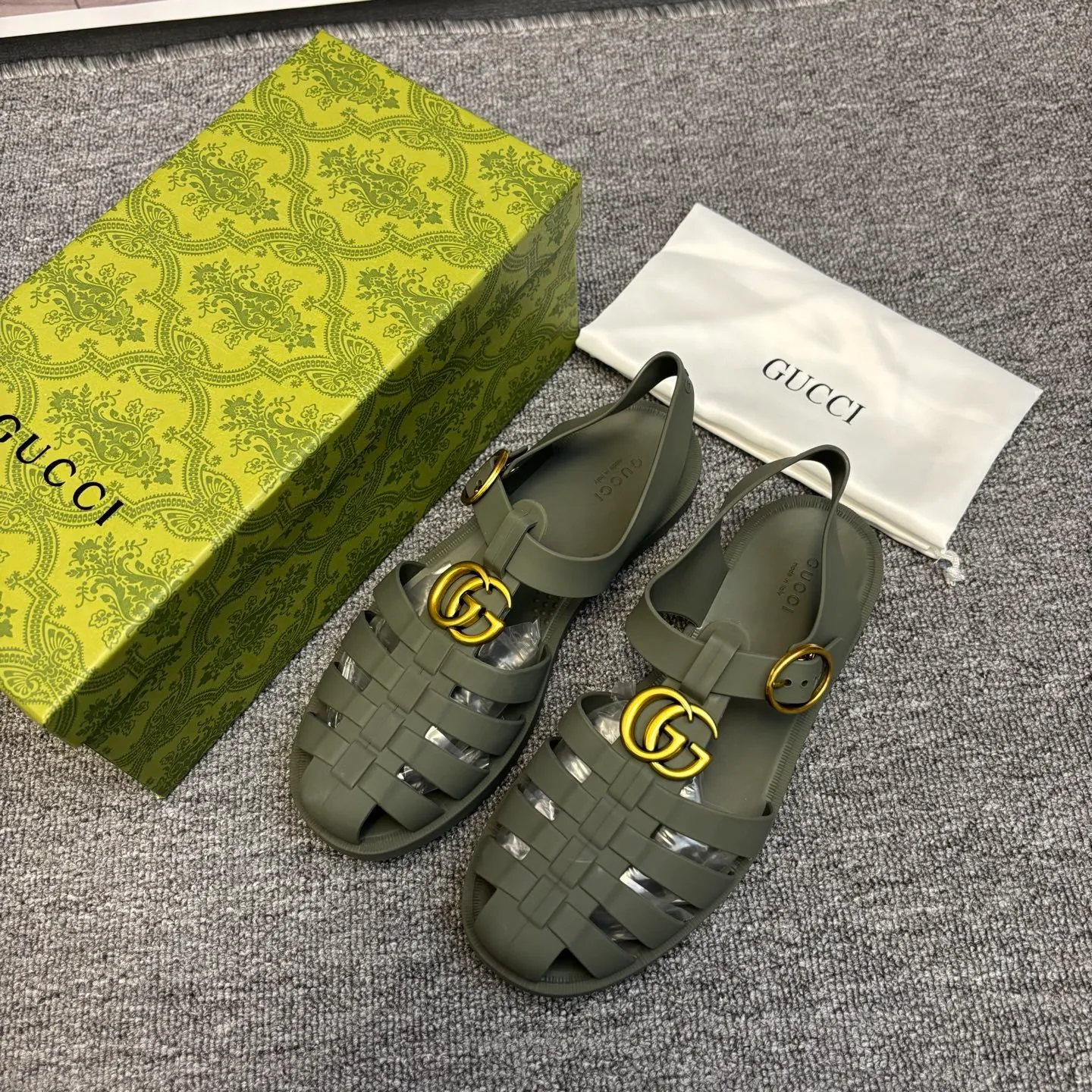 Men's shoes 260💰 [Gucci] Counter quality, top-quality original goods, real photos! Original TPU material, fine workmanship, comfortable; genuine 1:1 replica Size: 36 ~ 46